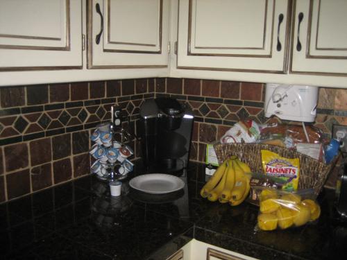 HP Tile & Design - Kitchens