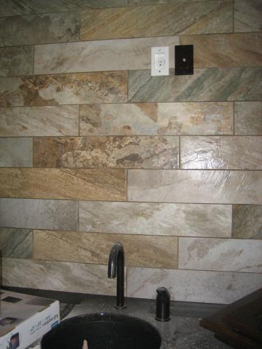HP Tile & Design - Kitchens