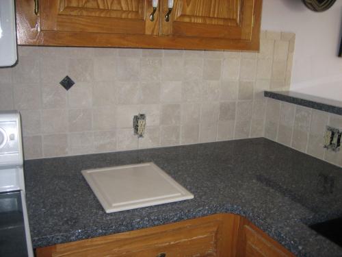 HP Tile & Design - Kitchens