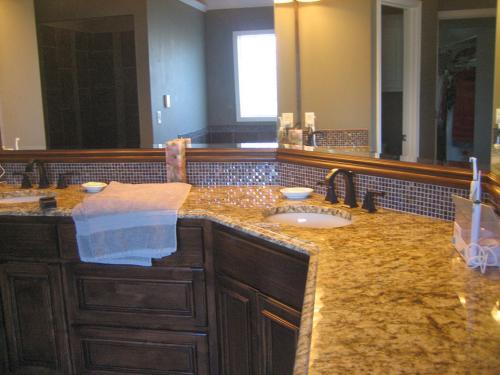 HP Tile & Design - Kitchens