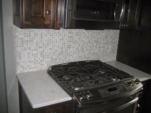 HP Tile & Design - Kitchens