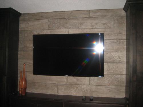 HP Tile & Design - Kitchens