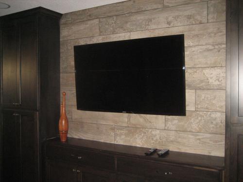 HP Tile & Design - Kitchens