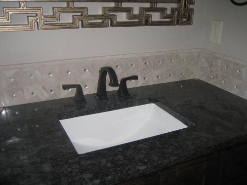 HP Tile & Design - Kitchens