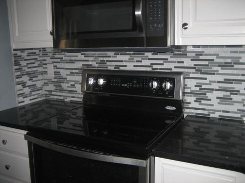 HP Tile & Design - Kitchens